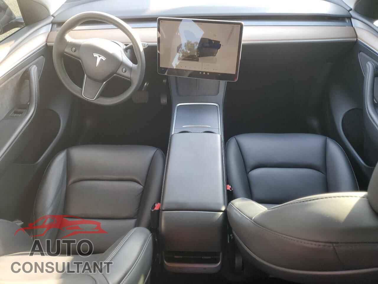 TESLA MODEL Y 2024 - 7SAYGDED0RF019599
