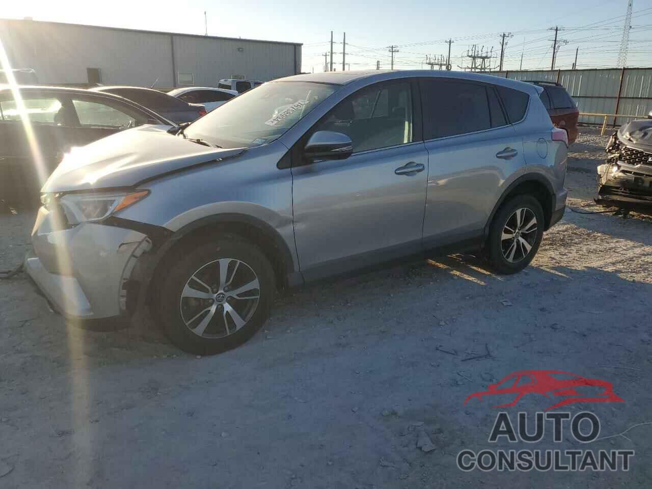 TOYOTA RAV4 2018 - 2T3RFREV5JW800398