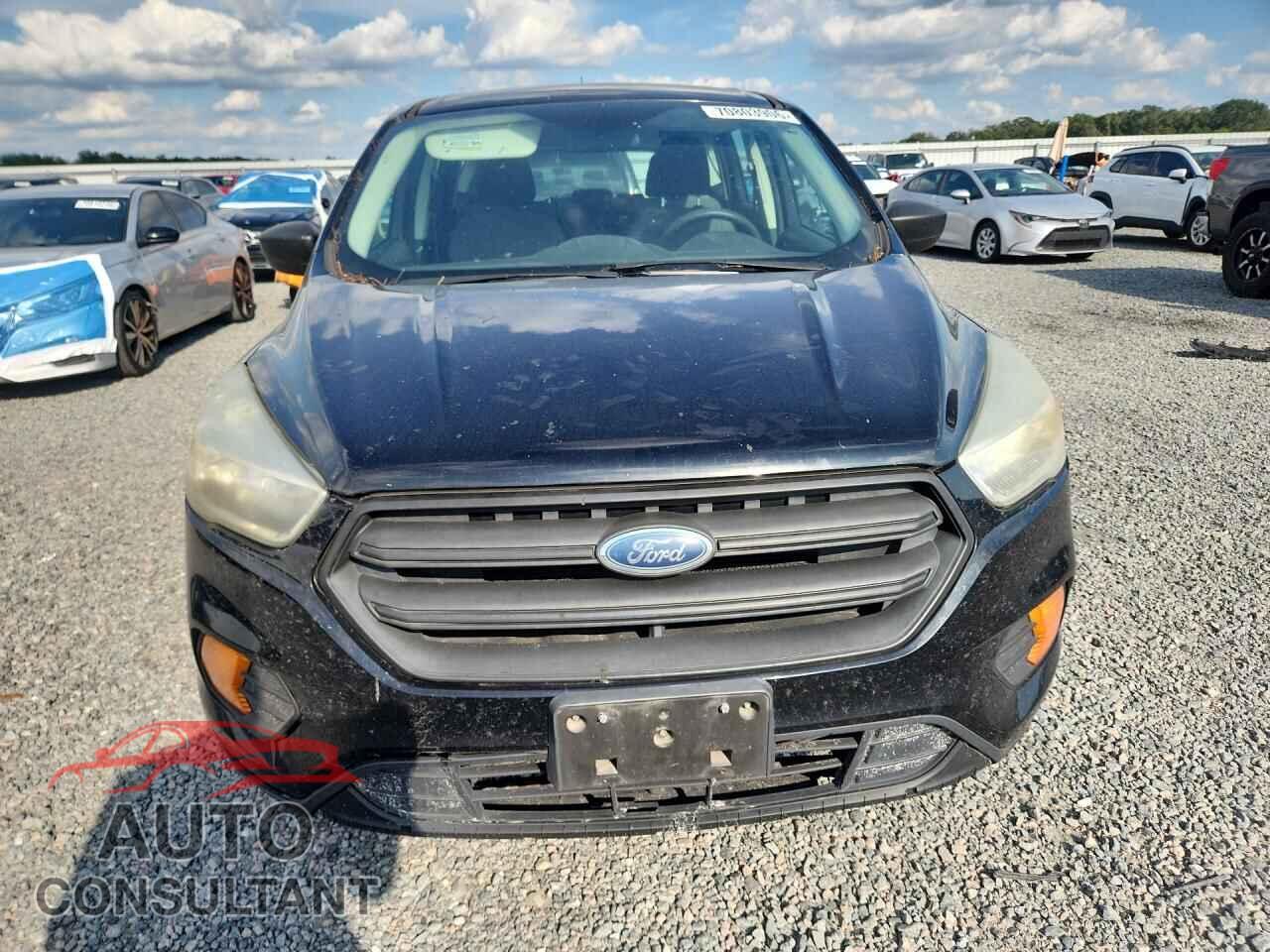 FORD ESCAPE 2017 - 1FMCU0F79HUD03025