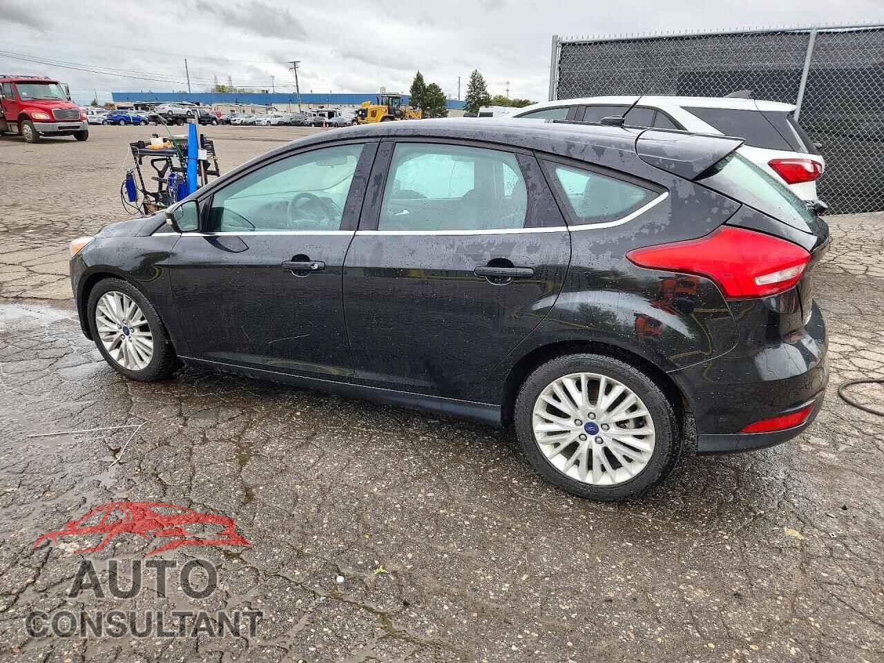 FORD FOCUS 2015 - 1FADP3N24FL323179