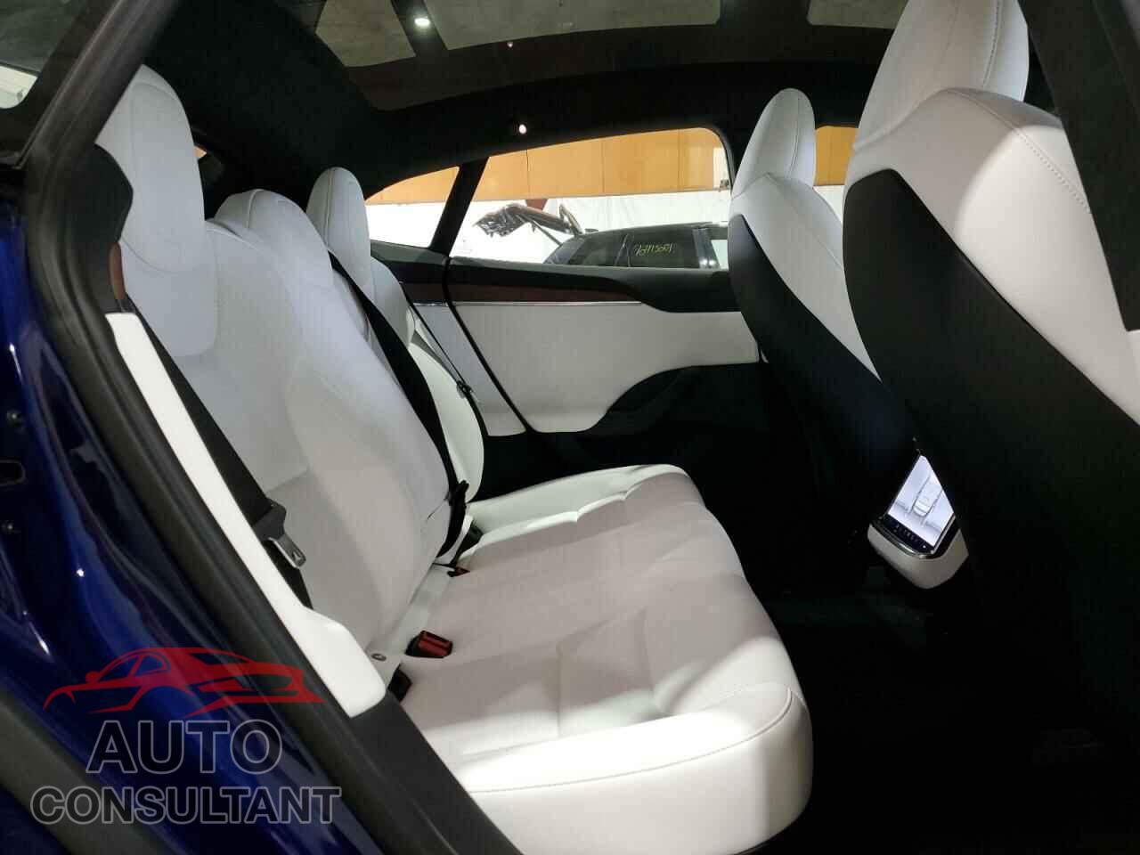 TESLA MODEL S 2023 - 5YJSA1E55PF517984