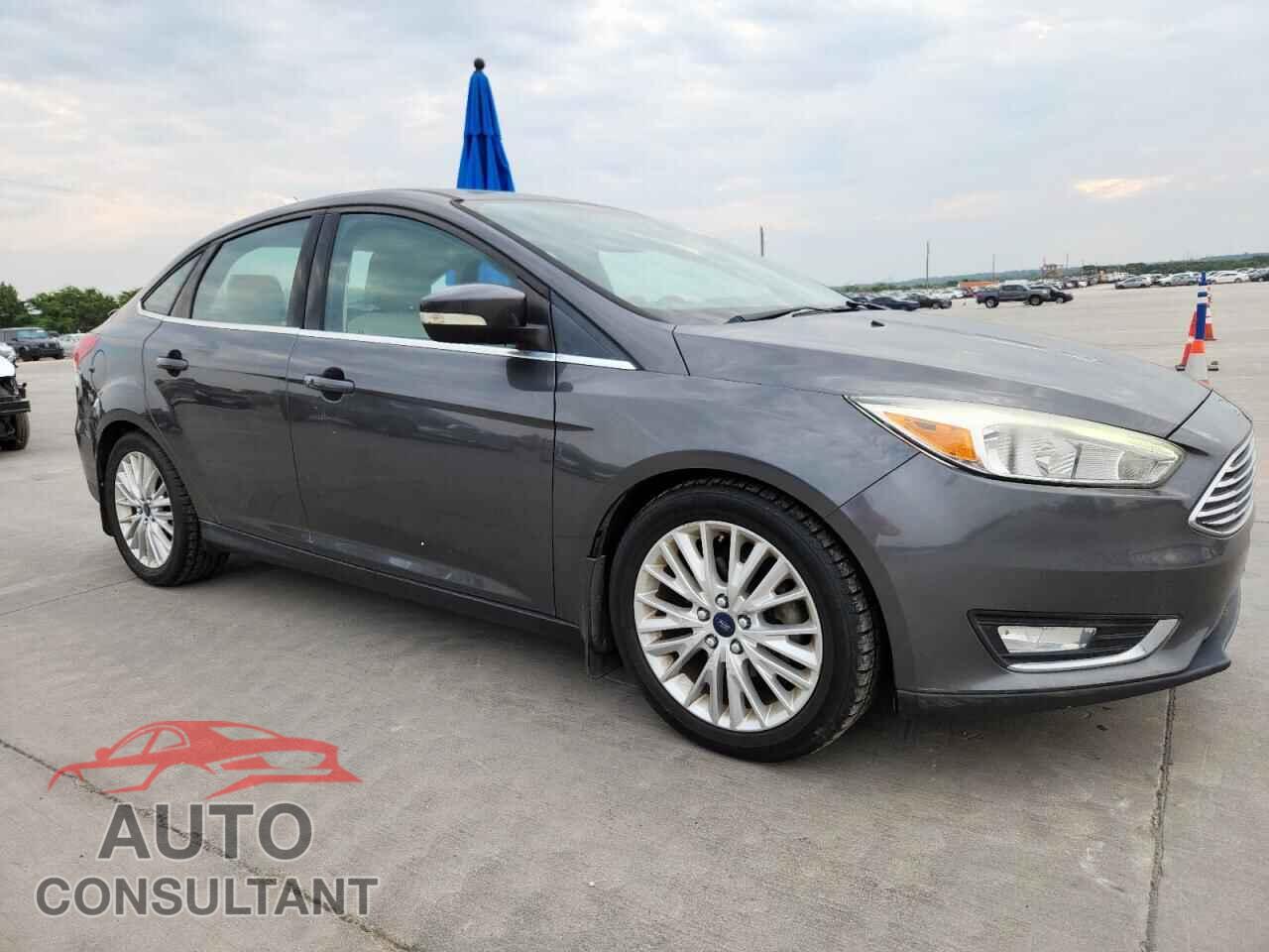 FORD FOCUS 2015 - 1FADP3J26FL222599