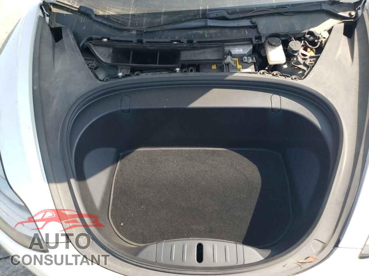 TESLA MODEL 3 2018 - 5YJ3E1EA0JF035260