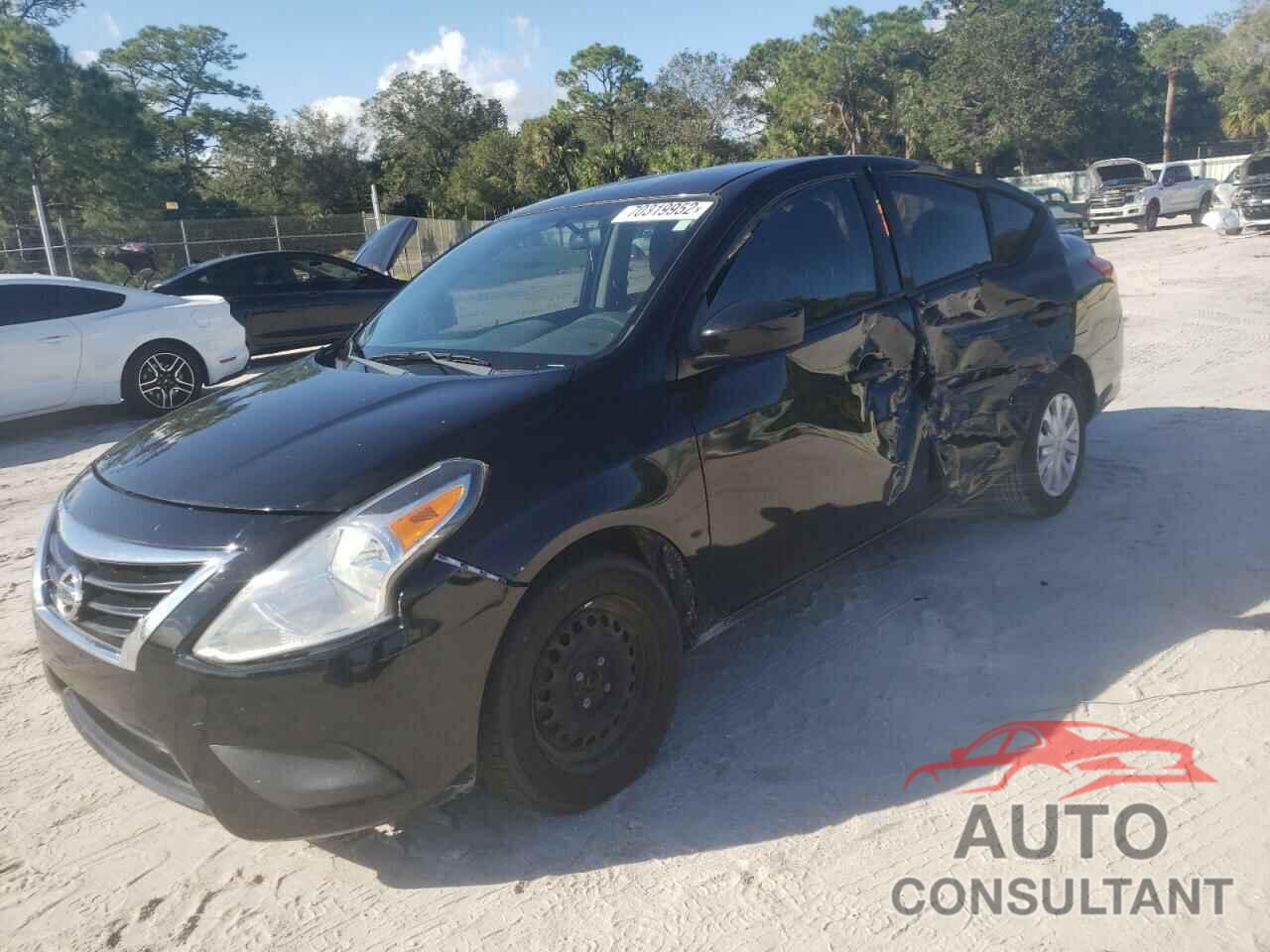 NISSAN VERSA 2018 - 3N1CN7AP5JL823887