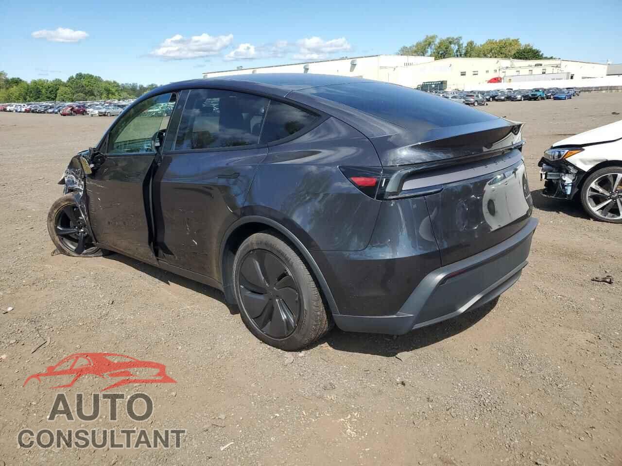 TESLA MODEL Y 2026 - 7SAYGDEE8TF386640