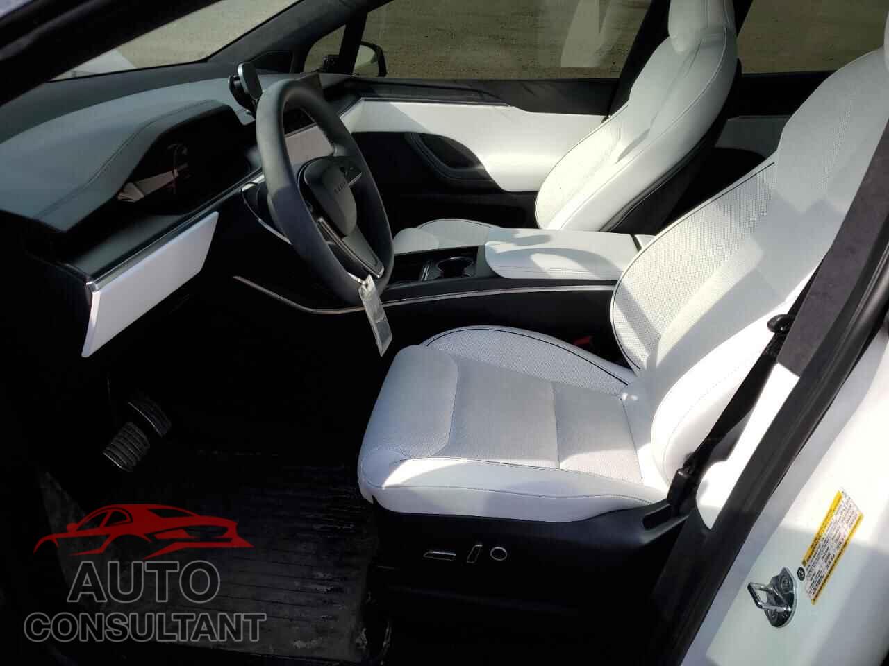 TESLA MODEL X 2023 - 7SAXCBE65PF427767
