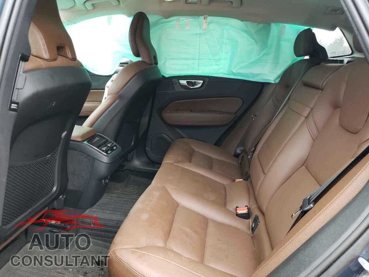 VOLVO XC60 2019 - LYV102RL9KB330447