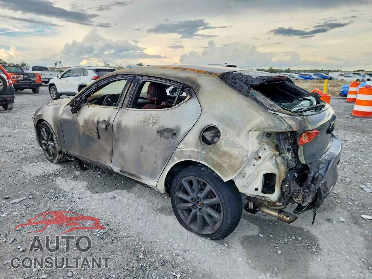 MAZDA 3 2024 - JM1BPBLM0R1650159