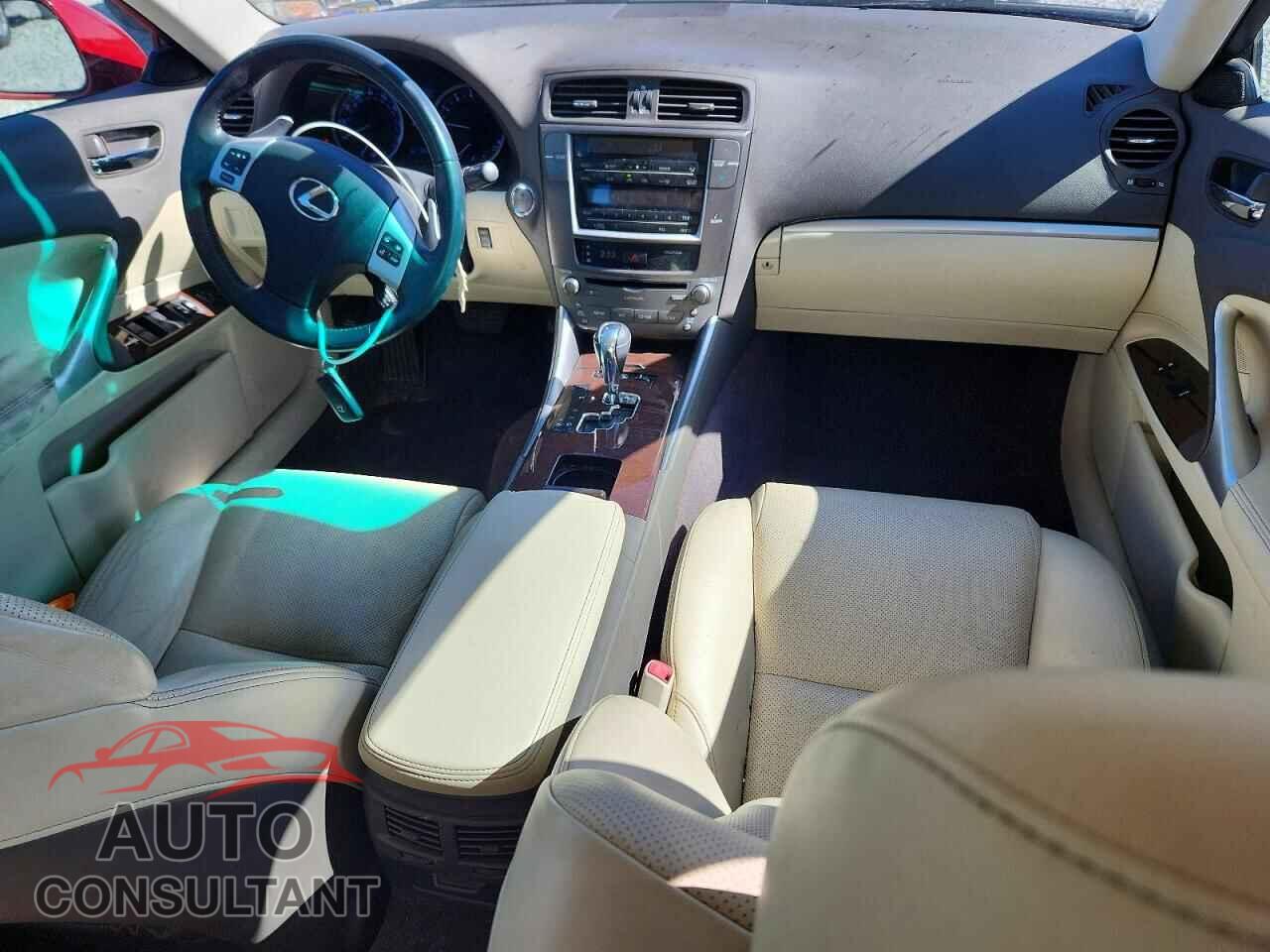 LEXUS IS 2013 - JTHCF5C28D5063294