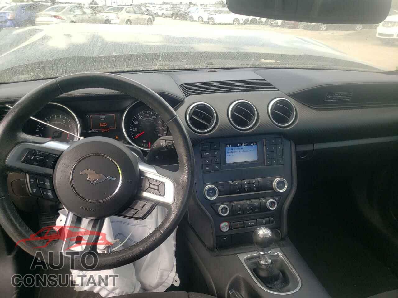 FORD MUSTANG 2020 - 1FA6P8THXL5103512