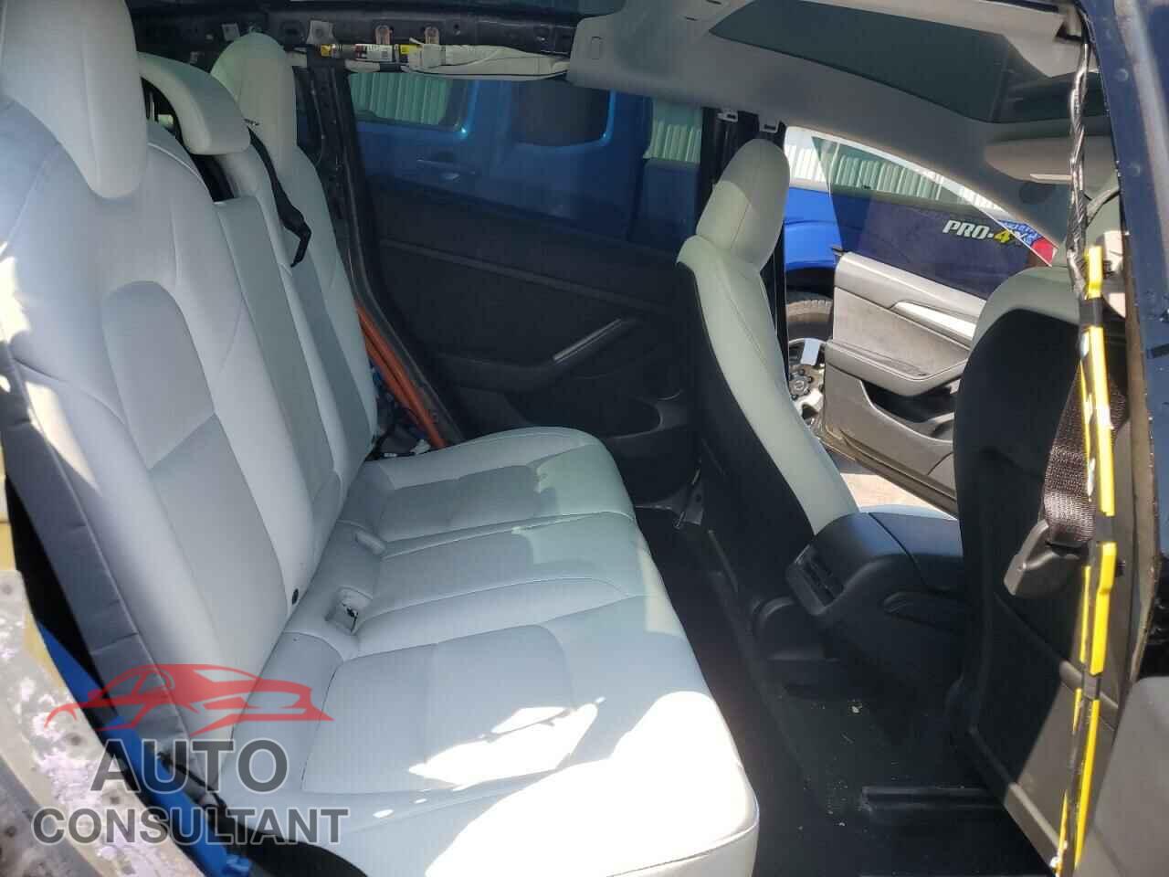 TESLA MODEL 3 2023 - 5YJ3E1EA6PF692654