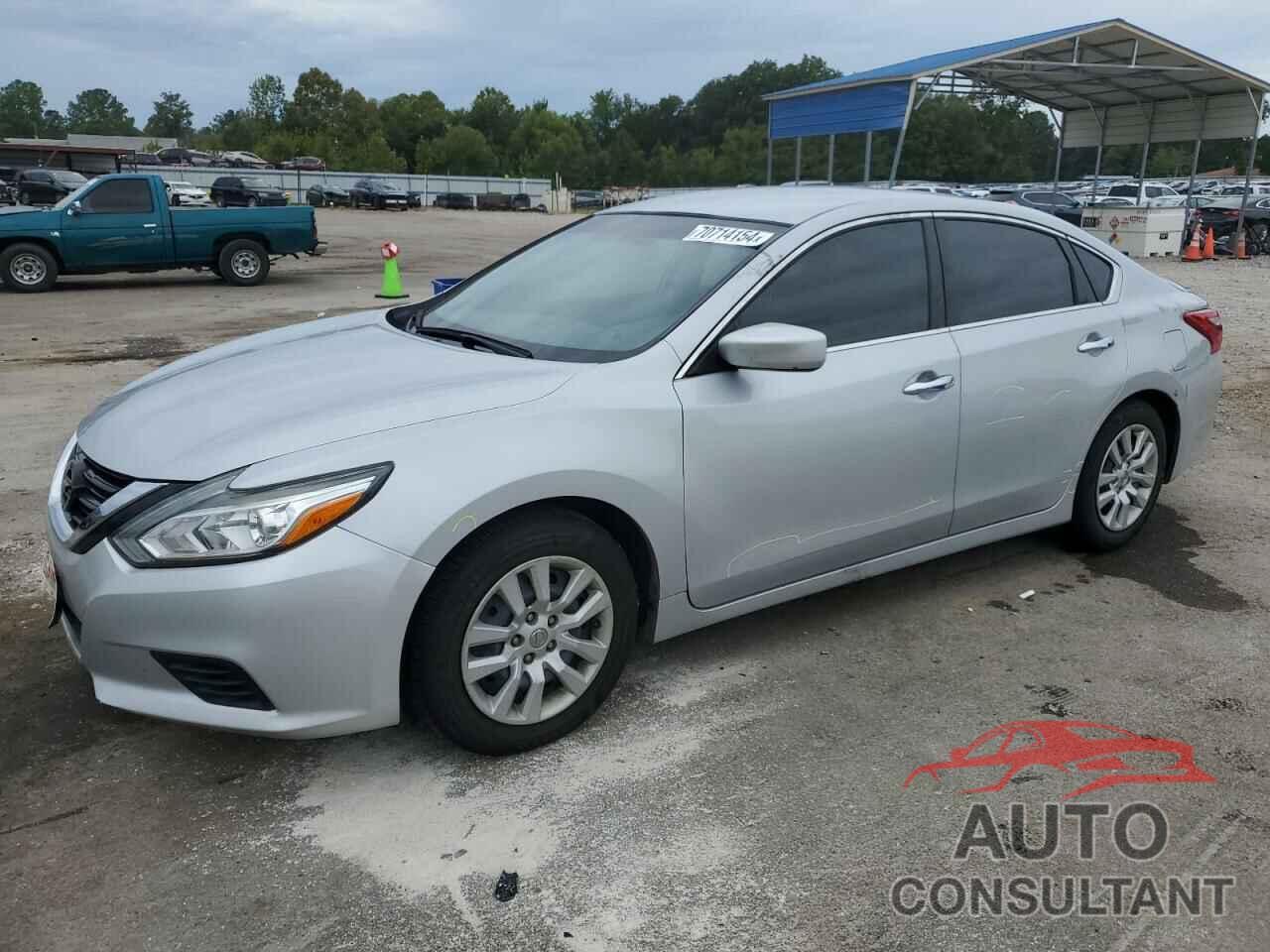 NISSAN ALTIMA 2017 - 1N4AL3AP1HN346443