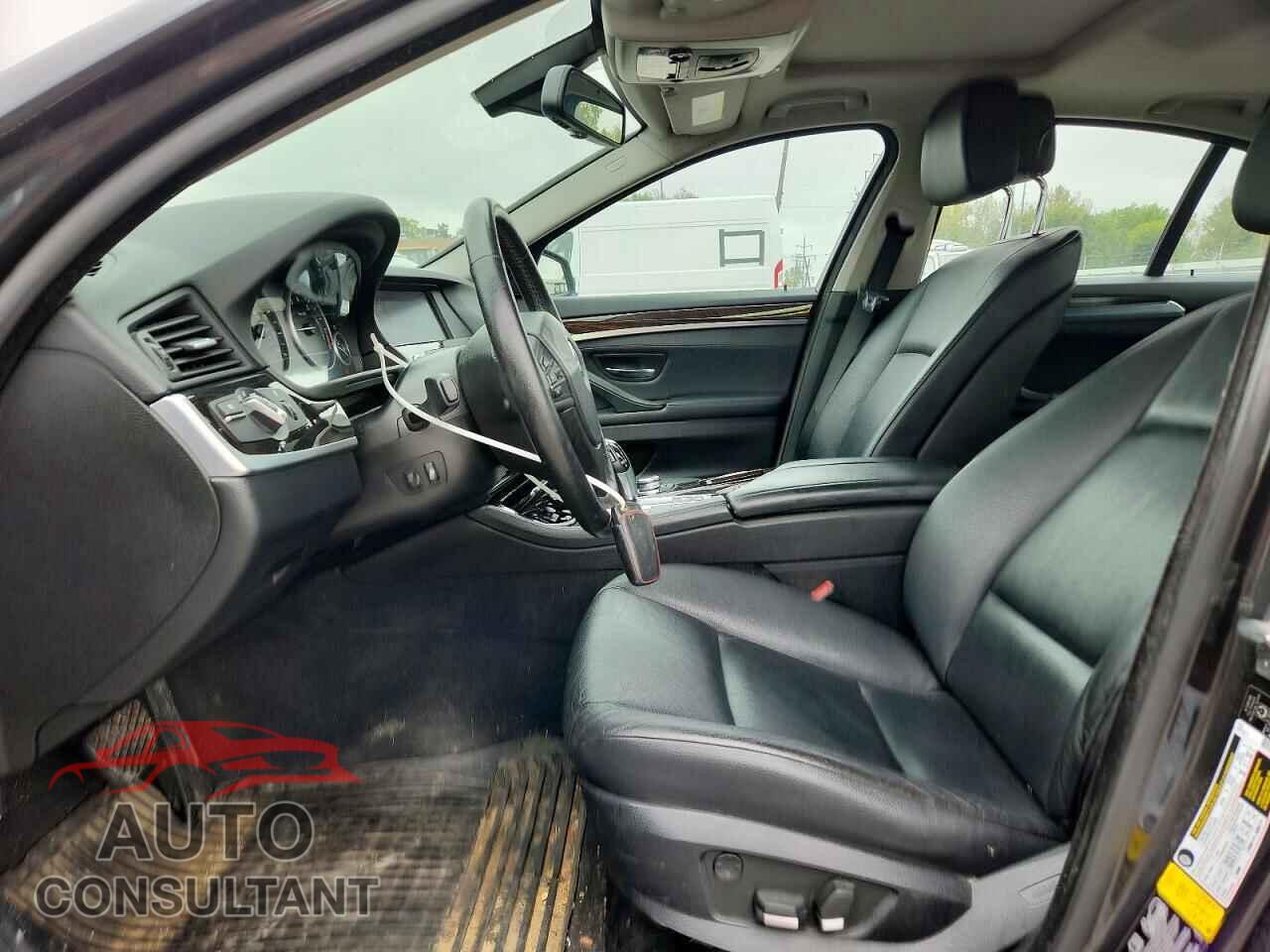 BMW 5 SERIES 2012 - WBAFU7C52CDU60351