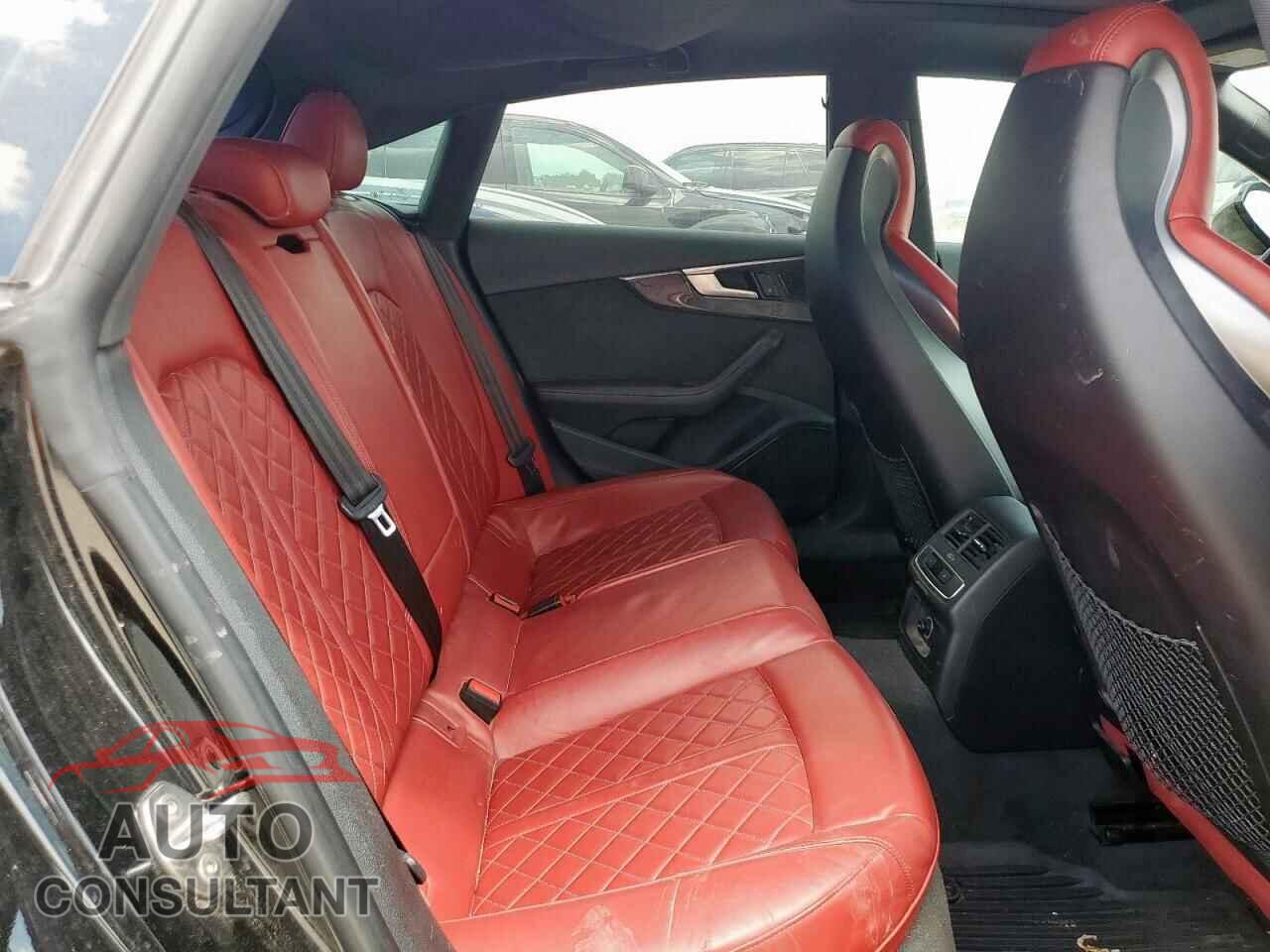 AUDI S5/RS5 2018 - WAUC4CF5XJA019752