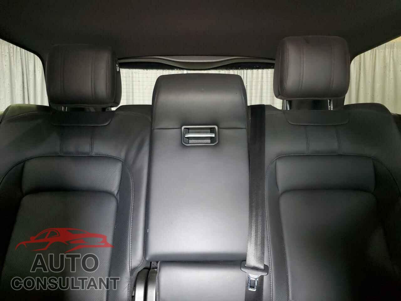 LAND ROVER RANGEROVER 2018 - SALGS2RK2JA381041