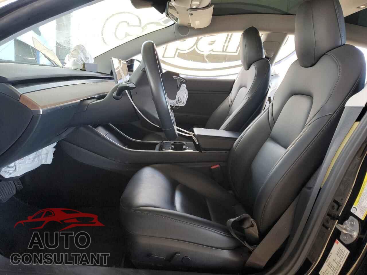 TESLA MODEL 3 2018 - 5YJ3E1EB7JF186671
