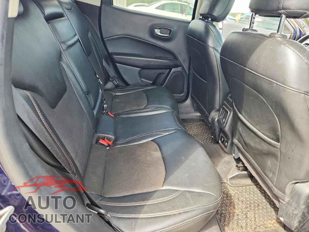 JEEP COMPASS 2018 - 3C4NJDBB8JT434809
