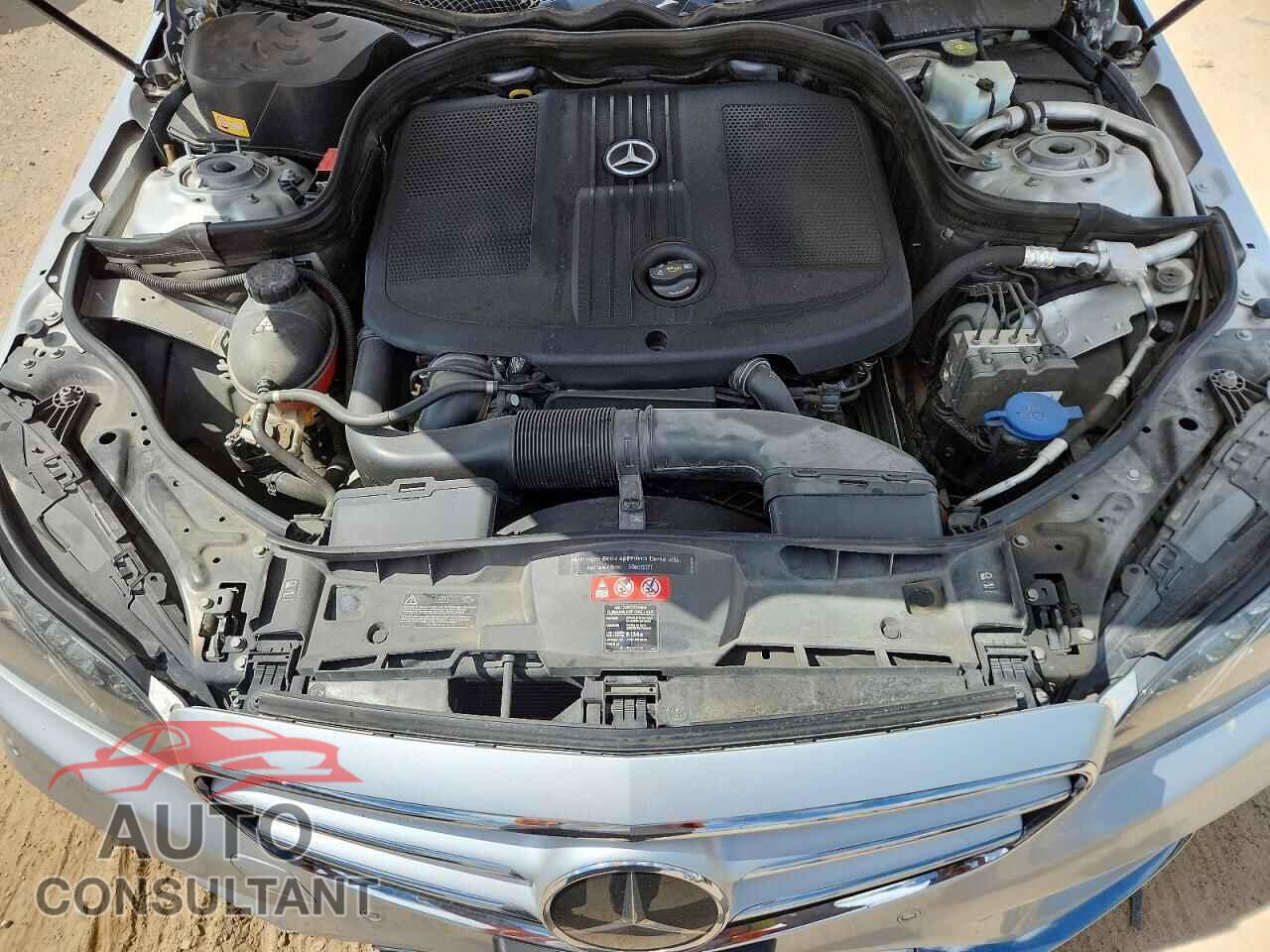MERCEDES-BENZ E-CLASS 2015 - WDDHF0EB0FB093133