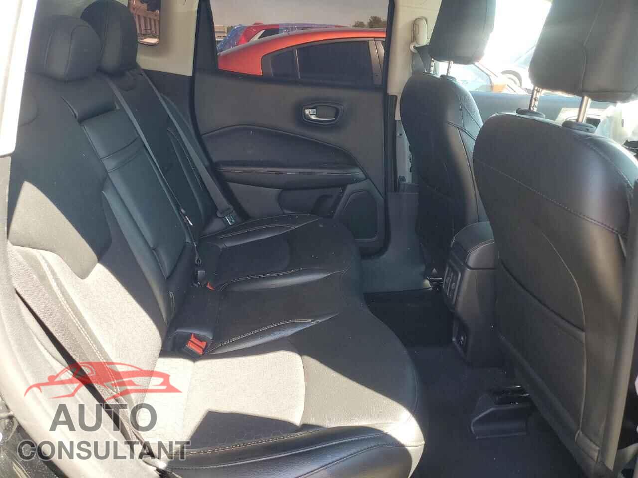JEEP COMPASS 2020 - 3C4NJDBB0LT138346
