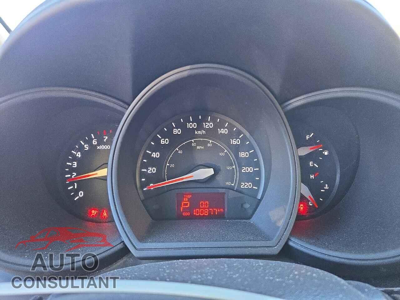 KIA RIO 2016 - KNADN5A37G6781077
