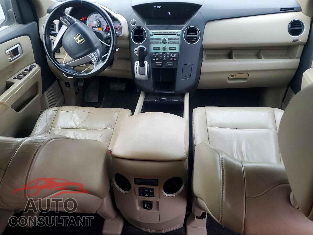 HONDA PILOT 2010 - 5FNYF4H53AB007732