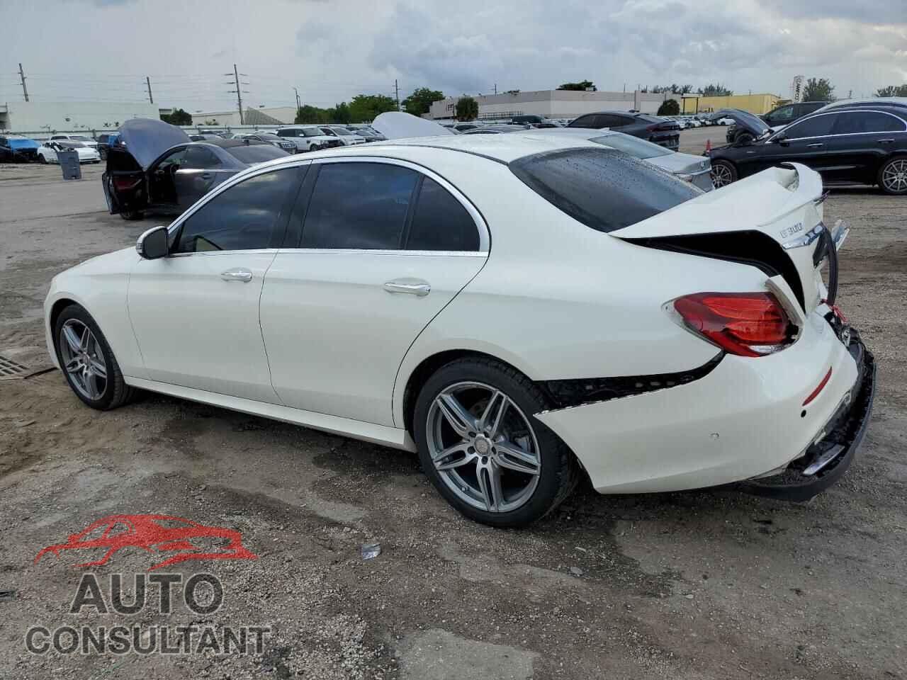 MERCEDES-BENZ E-CLASS 2017 - WDDZF4JB3HA111036