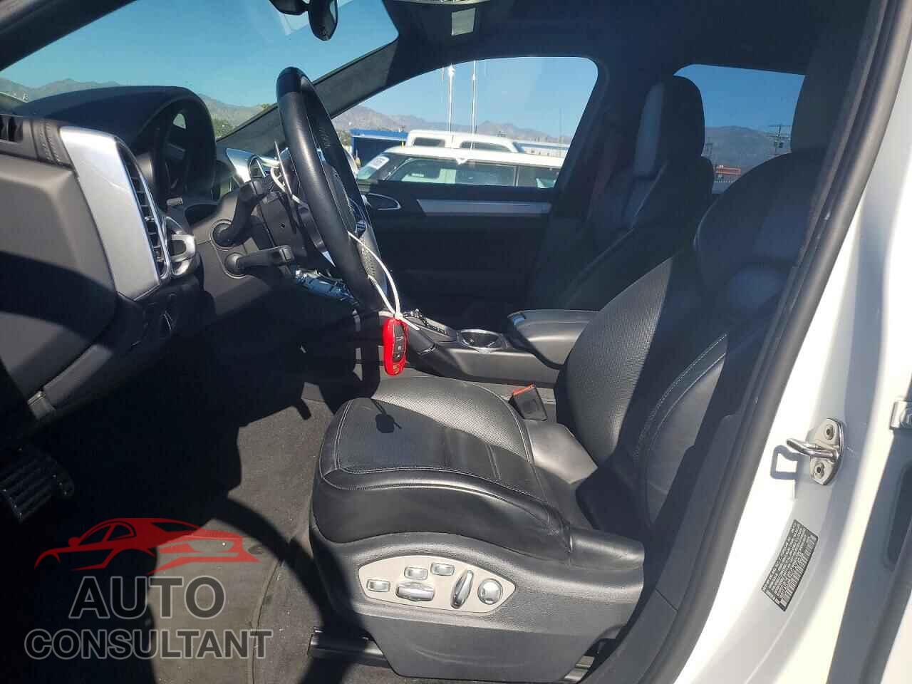 PORSCHE CAYENNE 2016 - WP1AD2A25GLA73036