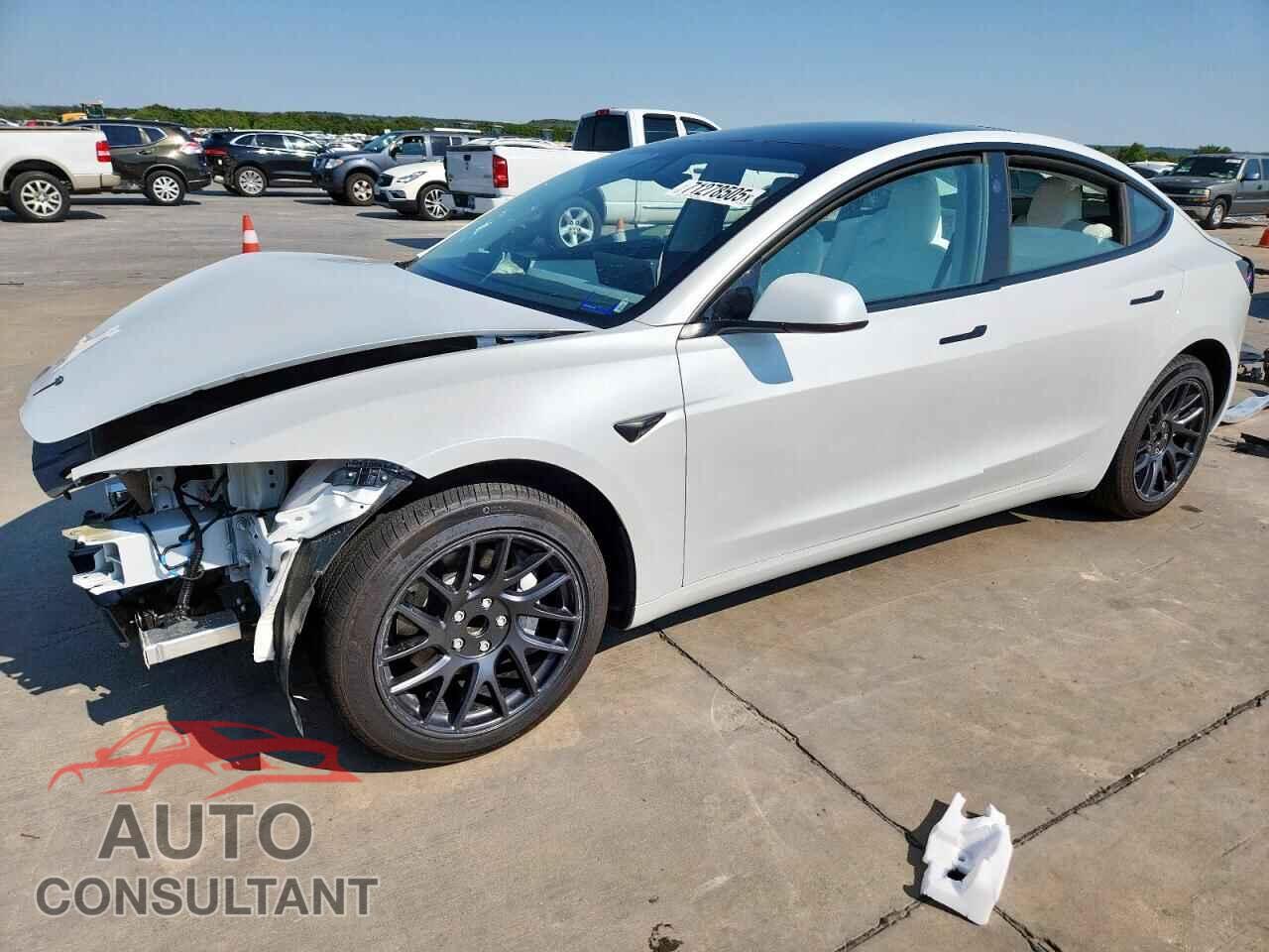 TESLA MODEL 3 2025 - 5YJ3E1EA7SF912358