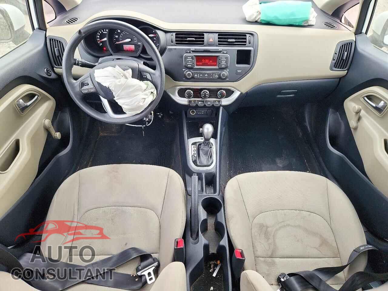 KIA RIO 2015 - KNADM4A30F6521261