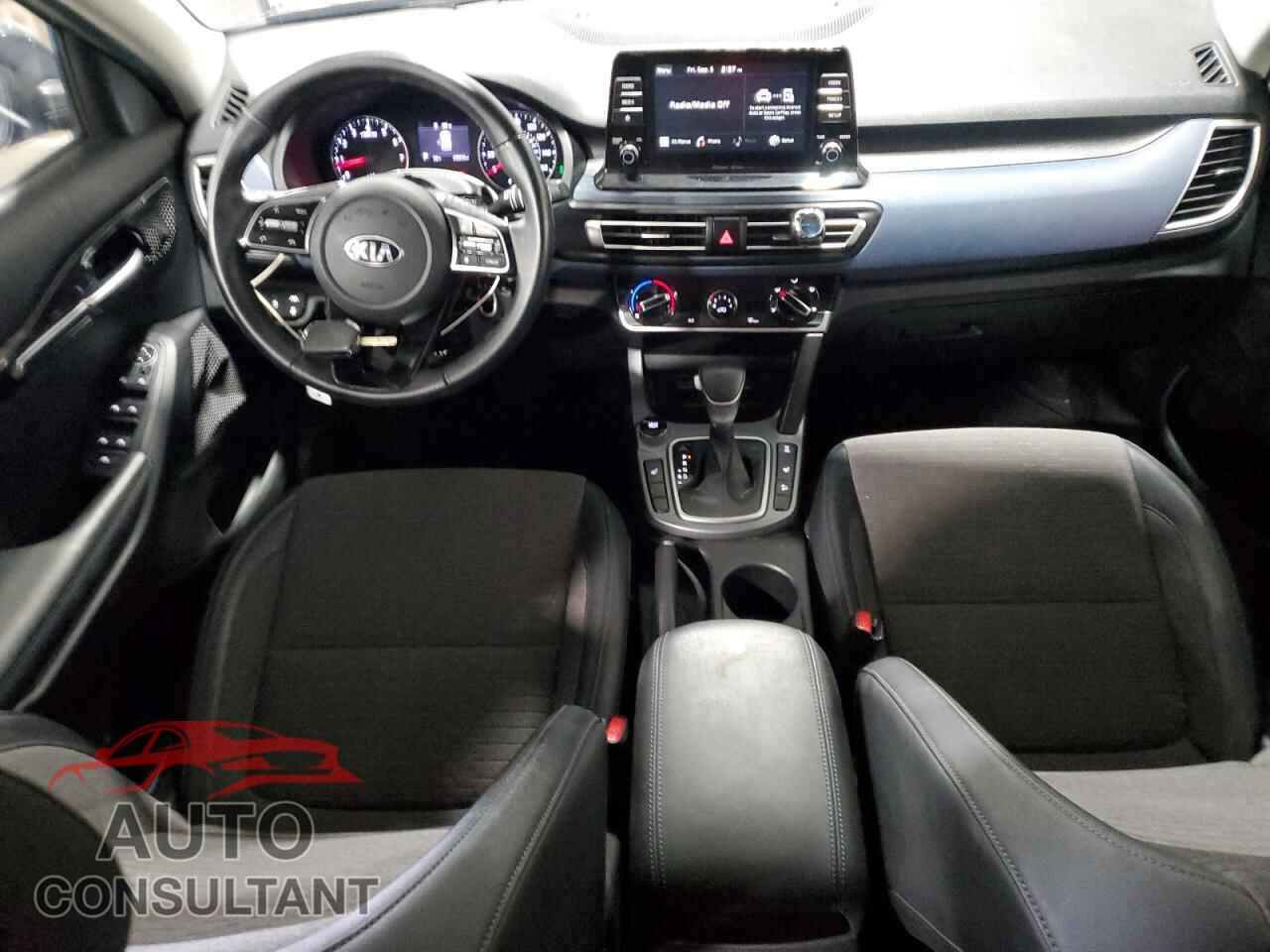KIA SELTOS 2021 - KNDEUCAA8M7116112