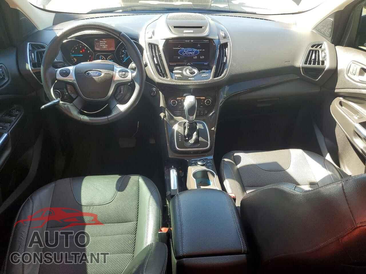 FORD ESCAPE 2013 - 1FMCU9J91DUD65543
