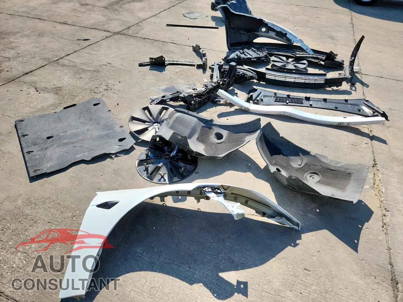 TESLA MODEL 3 2025 - 5YJ3E1EA7SF912358