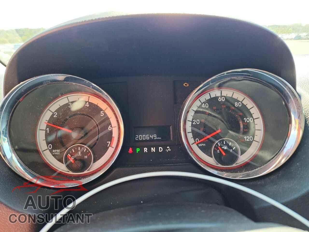 DODGE CARAVAN 2012 - 2C4RDGBG1CR104571