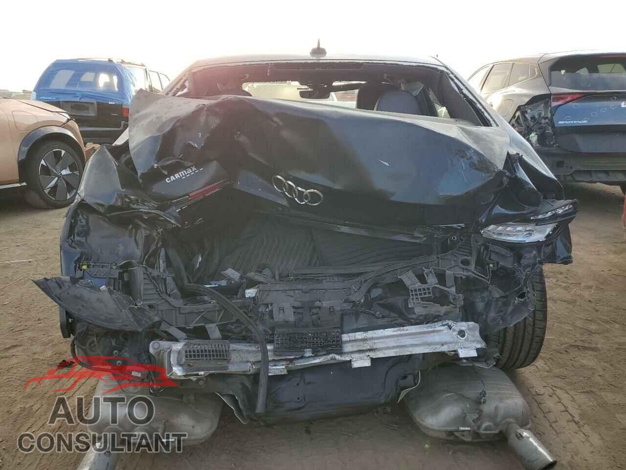 AUDI A4 2018 - WAUENAF47JA104663