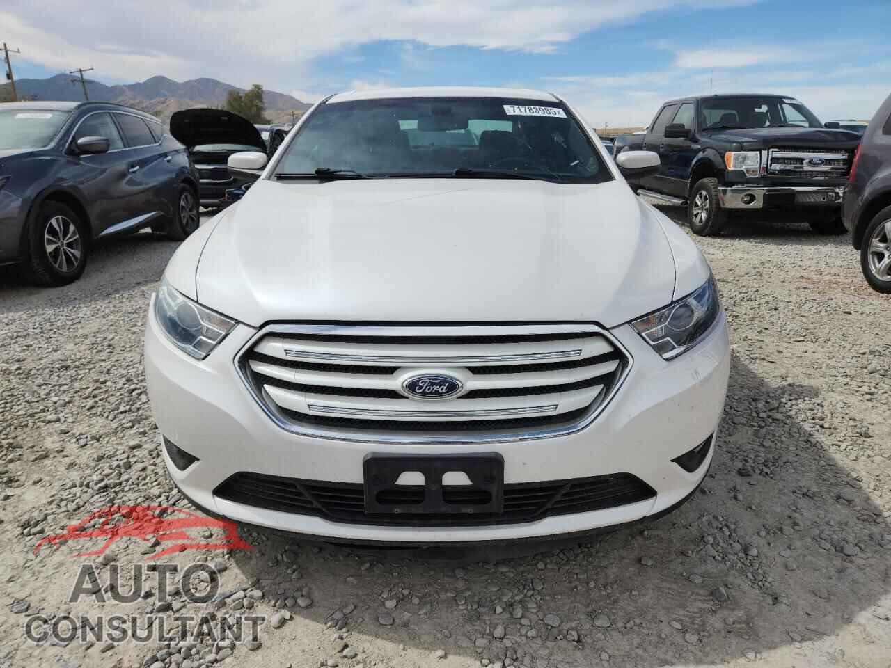 FORD TAURUS 2016 - 1FAHP2E81GG143541