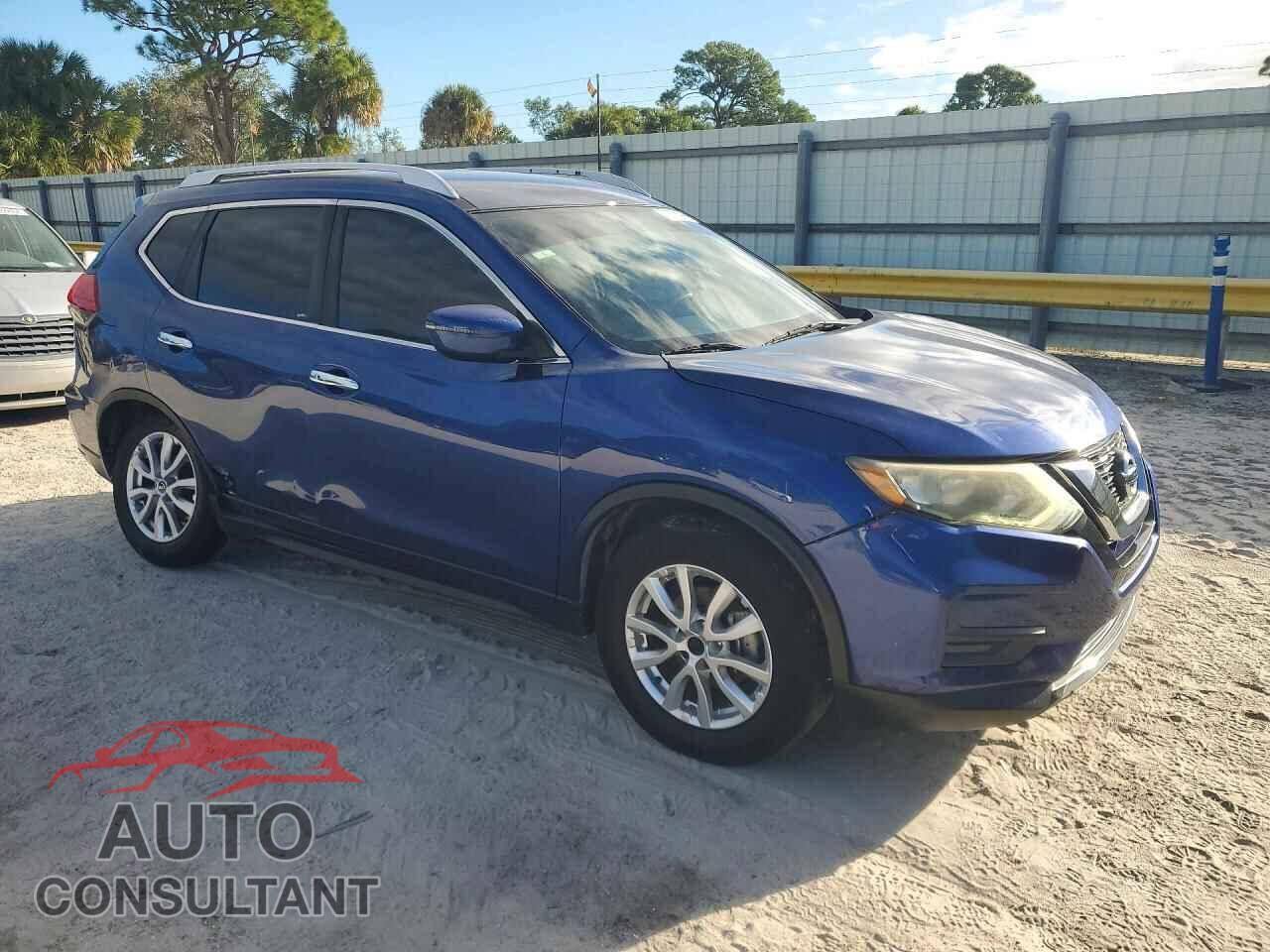 NISSAN ROGUE 2017 - KNMAT2MT9HP515870