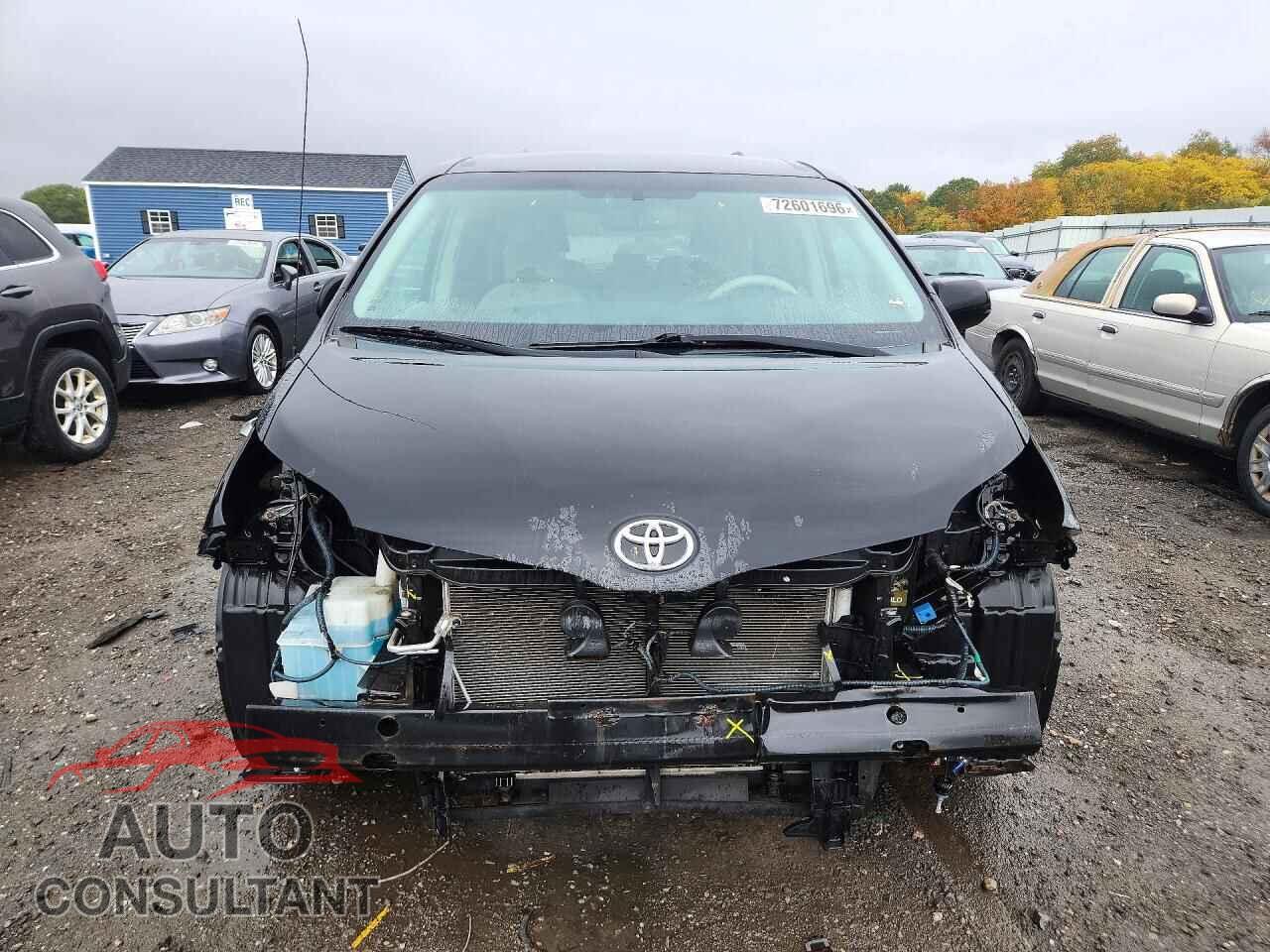 TOYOTA SIENNA 2013 - 5TDKK3DC8DS342470