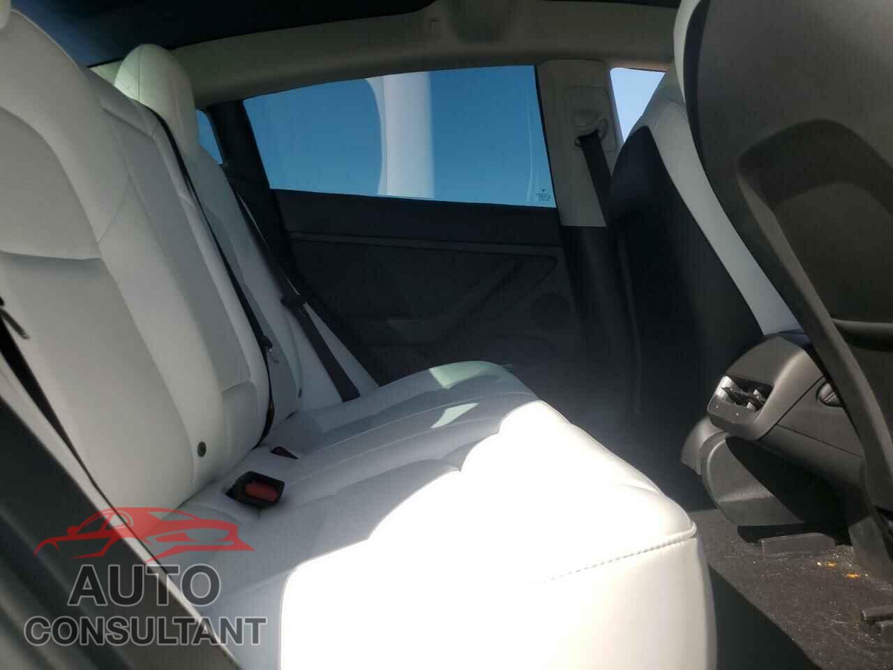 TESLA MODEL 3 2023 - 5YJ3E1EA4PF588941