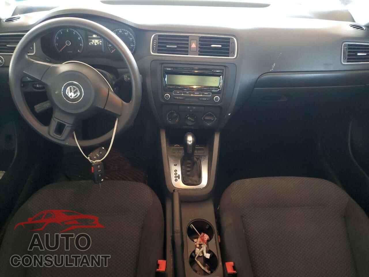 VOLKSWAGEN JETTA 2012 - 3VW2K7AJ3CM357495