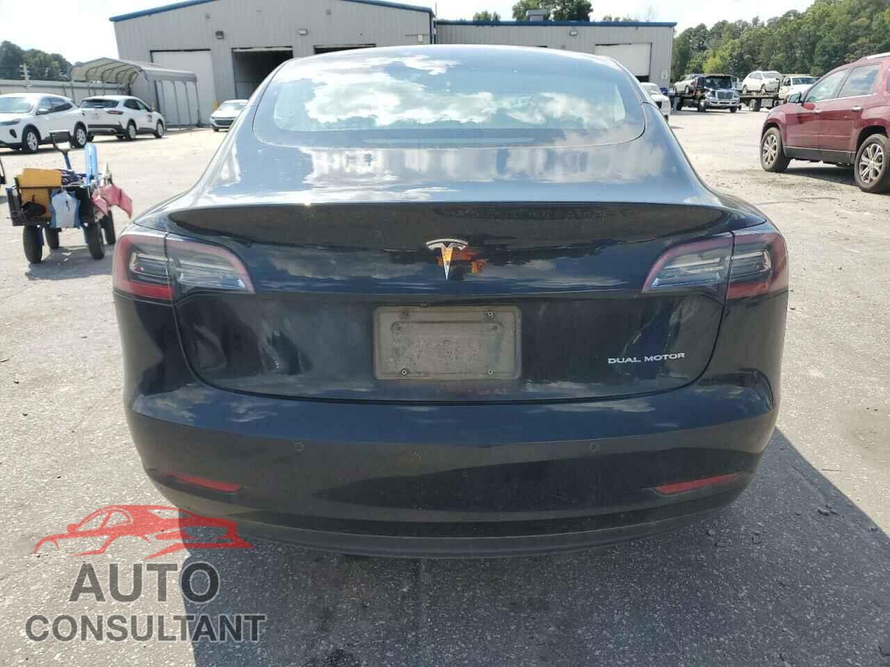 TESLA MODEL 3 2019 - 5YJ3E1EB4KF385727