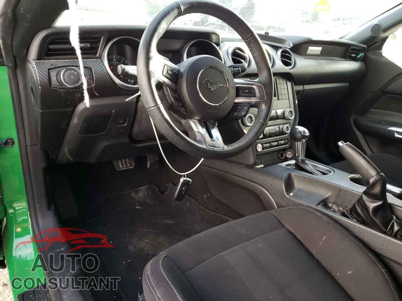 FORD MUSTANG 2019 - 1FA6P8TH2K5118911