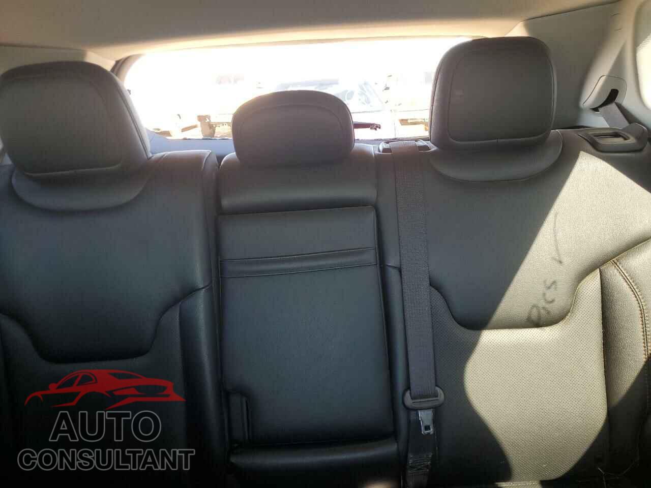JEEP COMPASS 2019 - 3C4NJDCB9KT723360