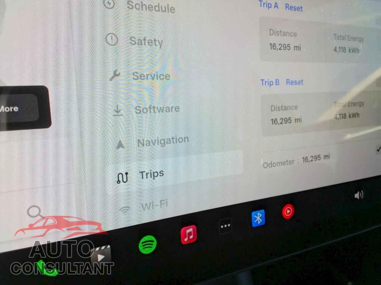 TESLA MODEL 3 2025 - 5YJ3E1EB0SF940754