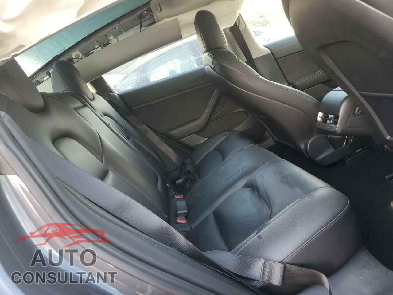 TESLA MODEL 3 2023 - 5YJ3E1EA4PF437453