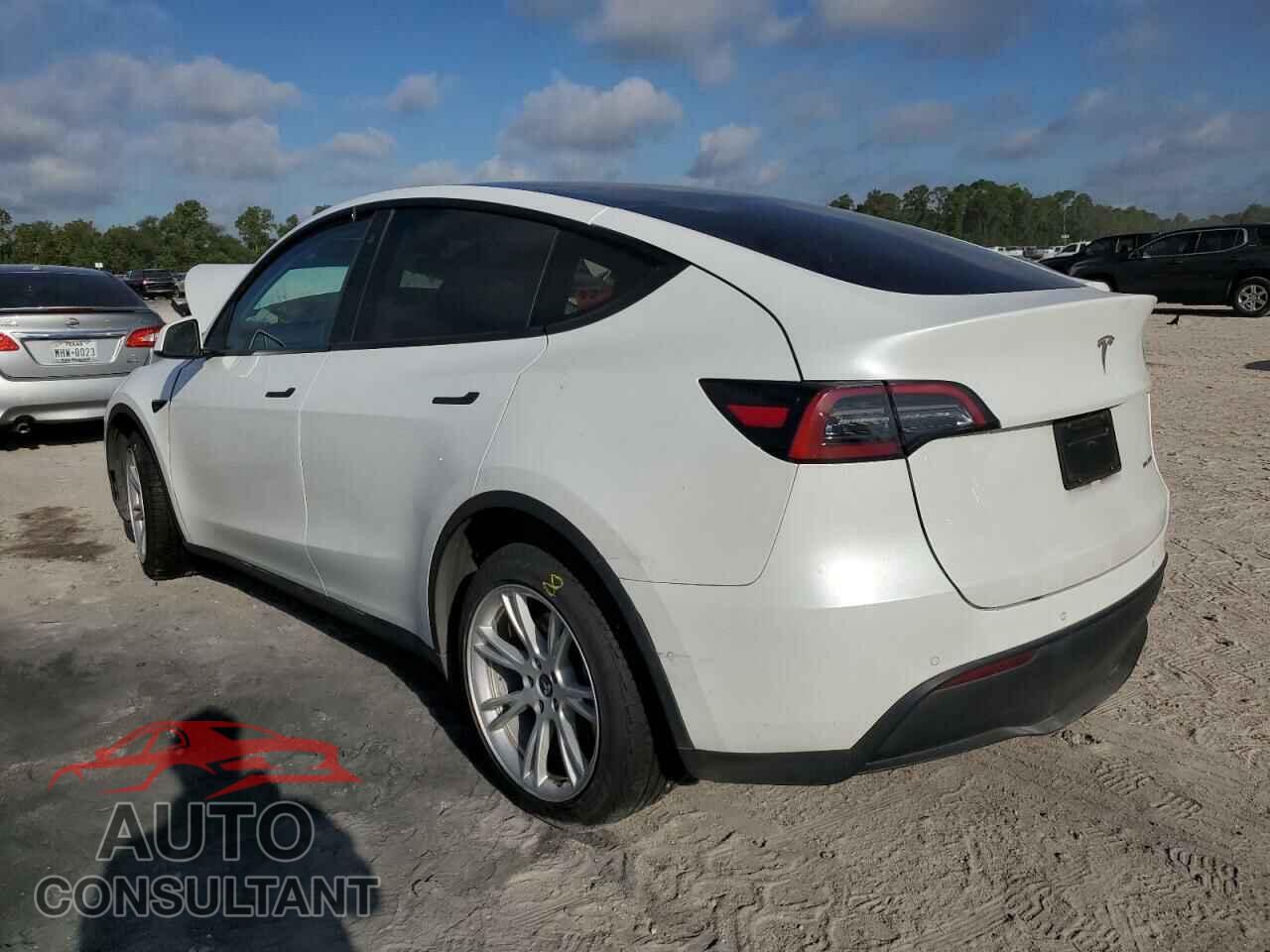 TESLA MODEL Y 2022 - 7SAYGDEEXNF437882