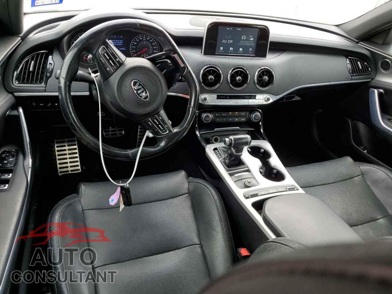 KIA STINGER 2018 - KNAE35LC2J6011982