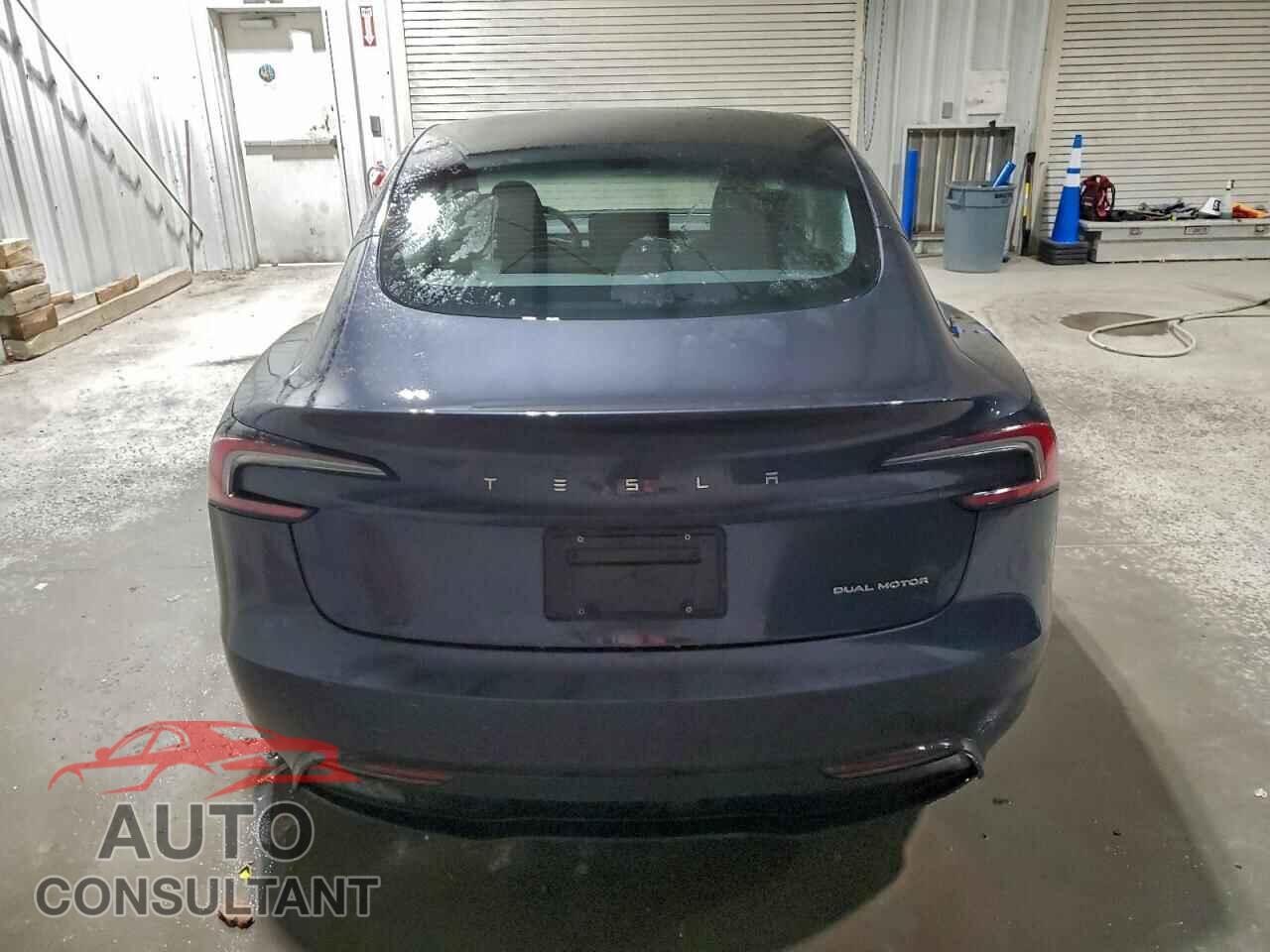 TESLA MODEL 3 2024 - 5YJ3E1EB5RF735991