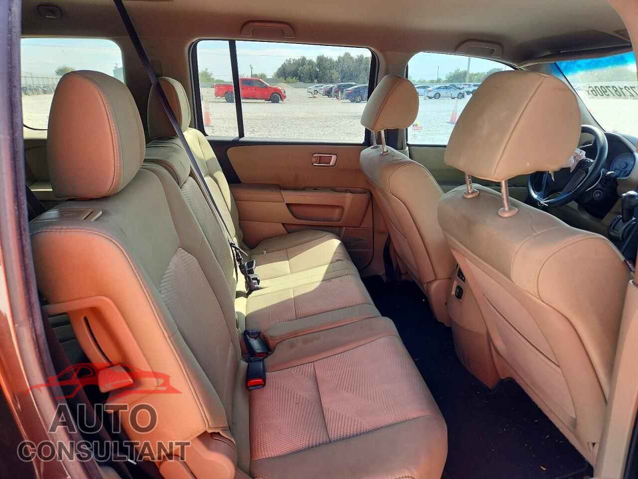 HONDA PILOT 2013 - 5FNYF3H28DB028001