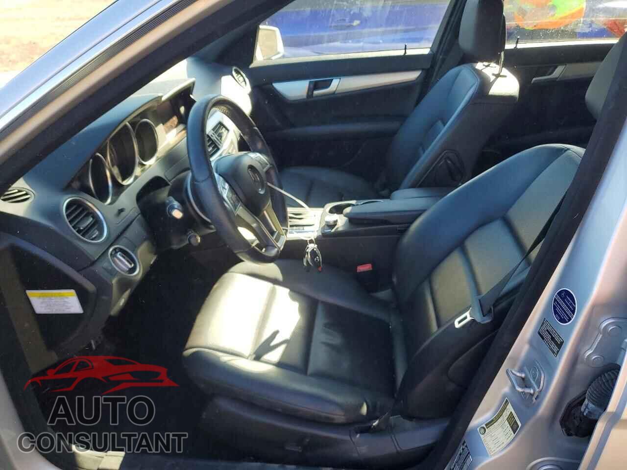 MERCEDES-BENZ C-CLASS 2013 - WDDGF8AB7DR274380