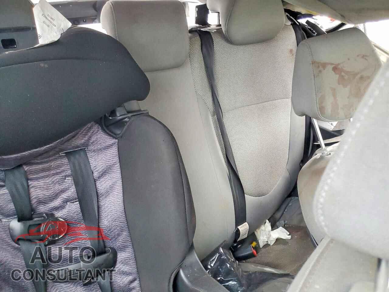 HYUNDAI ACCENT 2013 - KMHCT4AE5DU303663